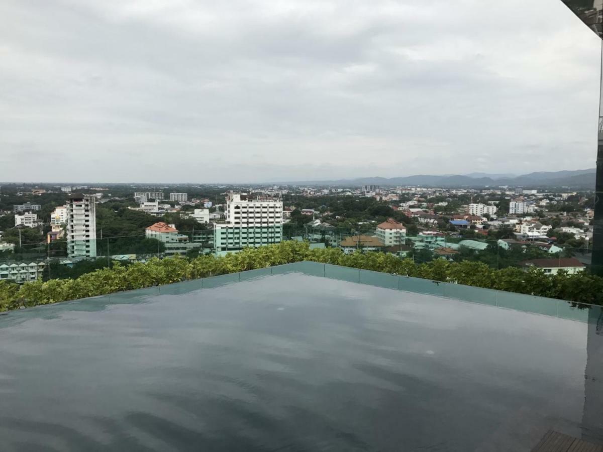 最理想放鬆心情的度假式的家the Astra Condo Chiang Mai Exterior photo